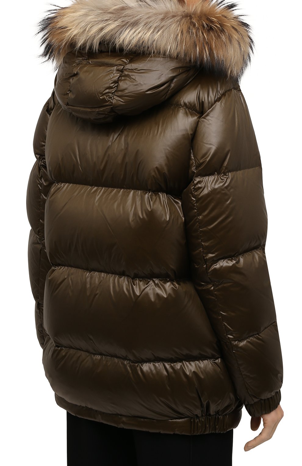 Пуховик WOOLRICH темно-зеленого цвета по цене 117500 руб., арт. CFWW0U0584FR/UT1702, фото 4 Пуховик WOOLRICH, арт. CFWW0U0584FR/UT1702, фото 4