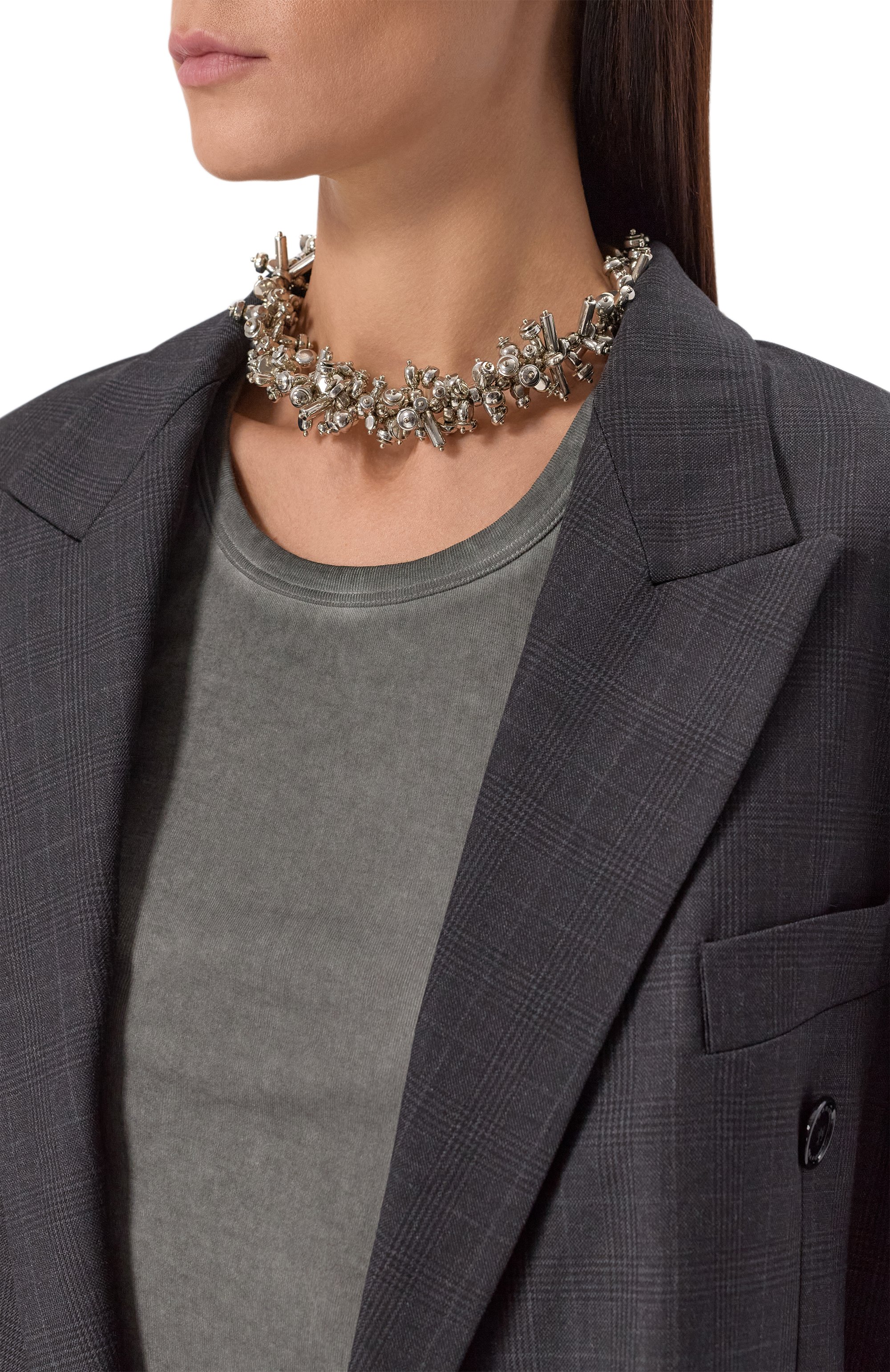 Колье DRIES VAN NOTEN серебряного цвета по цене 98550 руб., арт. 251-018229-081, фото 2 Колье DRIES VAN NOTEN, арт. 251-018229-081, фото 2