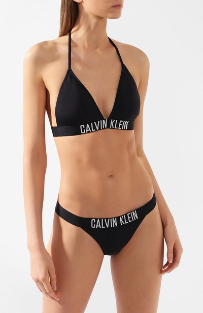 Плавки-бикини CALVIN KLEIN черного цвета по цене 4550 руб., арт. KW0KW00939, фото 2 Плавки-бикини CALVIN KLEIN, арт. KW0KW00939, фото 2