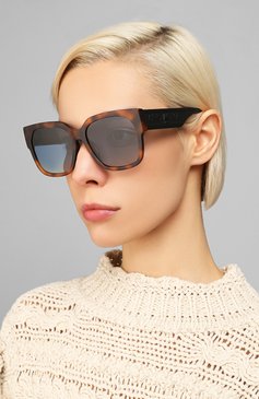 Женские солнцезащитные очки DIOR EYEWEAR коричневого цвета, арт. DI0RID1F 086 | Фото 2 (Тип очков: С/з; Региональные ограничения белый список (Axapta Mercury): RU, Не проставлено; Нос: Не проставлено; Оптика Гендер: оптика-женское; Очки форма: Квадратные, Прямоугольные)