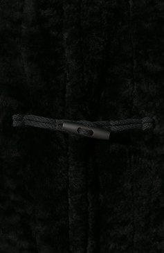 Мужская шуба из овчины SAINT LAURENT черного цвета, арт. 580936/Y7SJ2 | Фото 5 (Материал внешний: Натуральный мех; Материал подклада: Купро; Мужское Кросс-КТ: Верхняя одежда, Кожа и замша; Длина (верхняя одежда): До середины бедра; Материал сплава: Проставлено; Нос: Не проставлено; Стили: Кэжуэл; Рукава: Длинные)