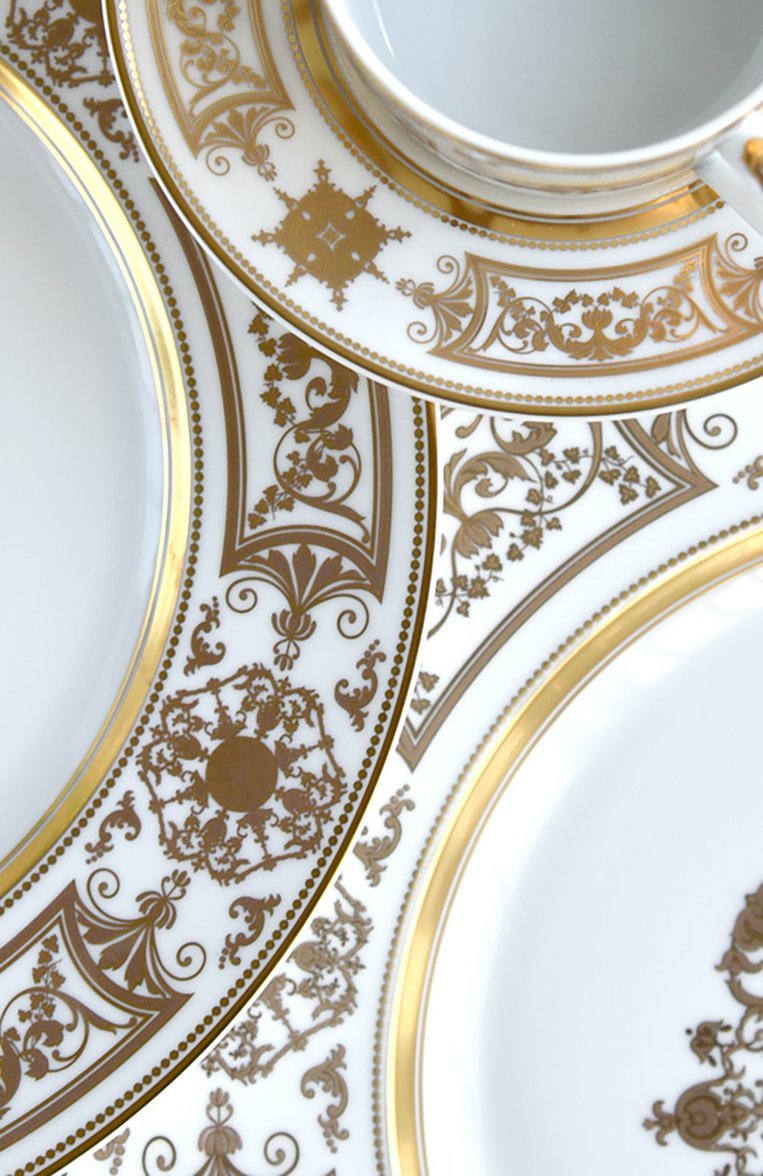 Блюдо для гарнира aux rois or BERNARDAUD золотого цвета, арт. 1847/21265 | Фото 2 (Коллекция: Aux Rois Or; Региональные ограничения белый список (Axapta Mercury): Не проставлено; Нос: Не проставлено; Ограничения доставки: fragile-2)