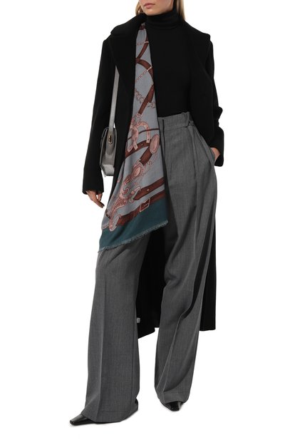 Платок из кашемира и шелка COLOMBO тёмно-голубого цвета по цене 115000 руб., арт. S96/2501-U-BG, фото 2 Платок из кашемира и шелка COLOMBO, арт. S96/2501-U-BG, фото 2