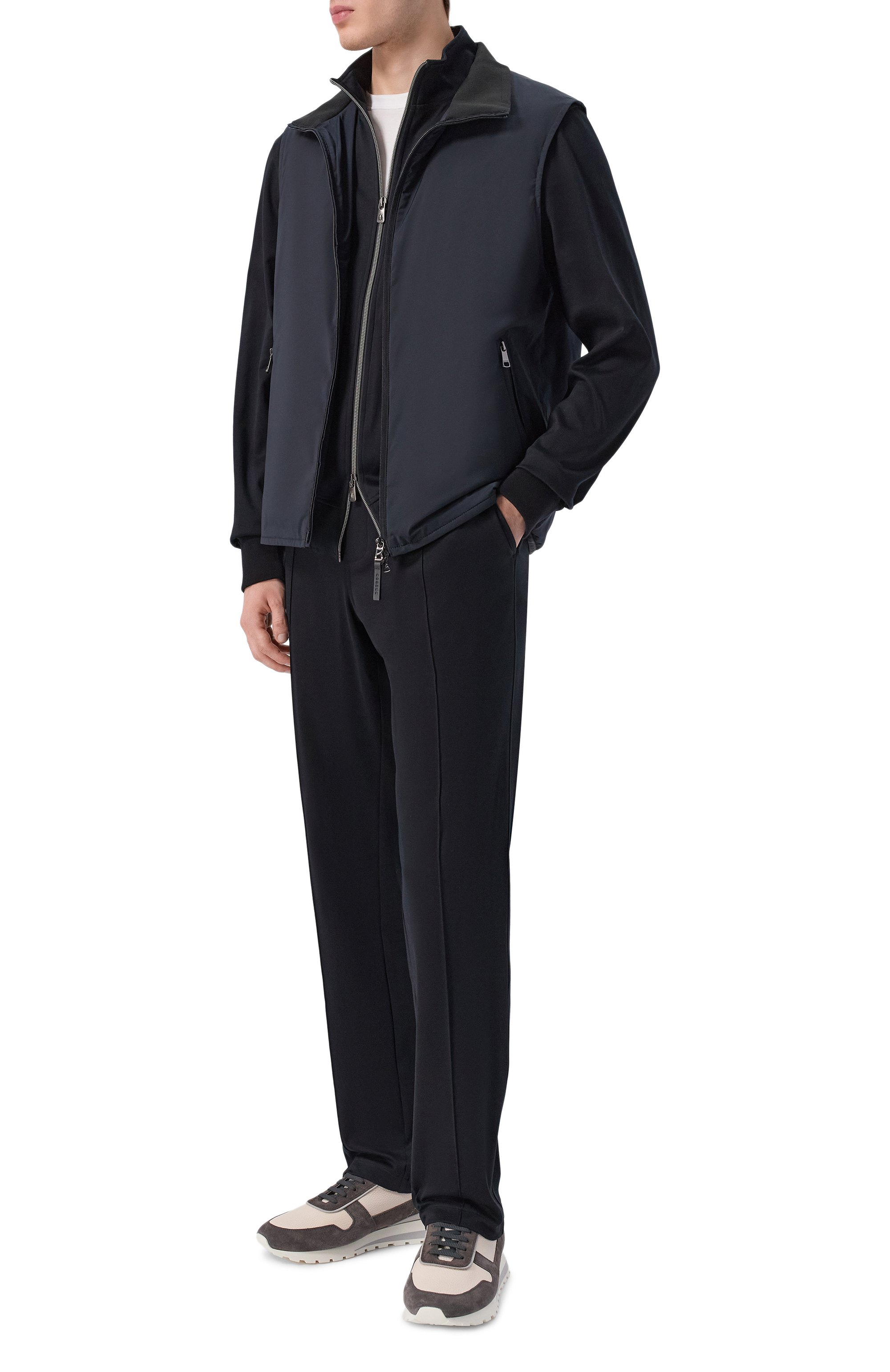 Утепленный жилет BOGNER черного цвета по цене 36000 руб., арт. 38097825, фото 2 Утепленный жилет BOGNER, арт. 38097825, фото 2