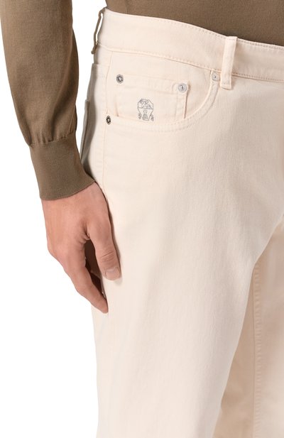 Джинсы traditional fit BRUNELLO CUCINELLI кремового цвета по цене 88800 руб., арт. M277PB3210, фото 5 Джинсы traditional fit BRUNELLO CUCINELLI, арт. M277PB3210, фото 5
