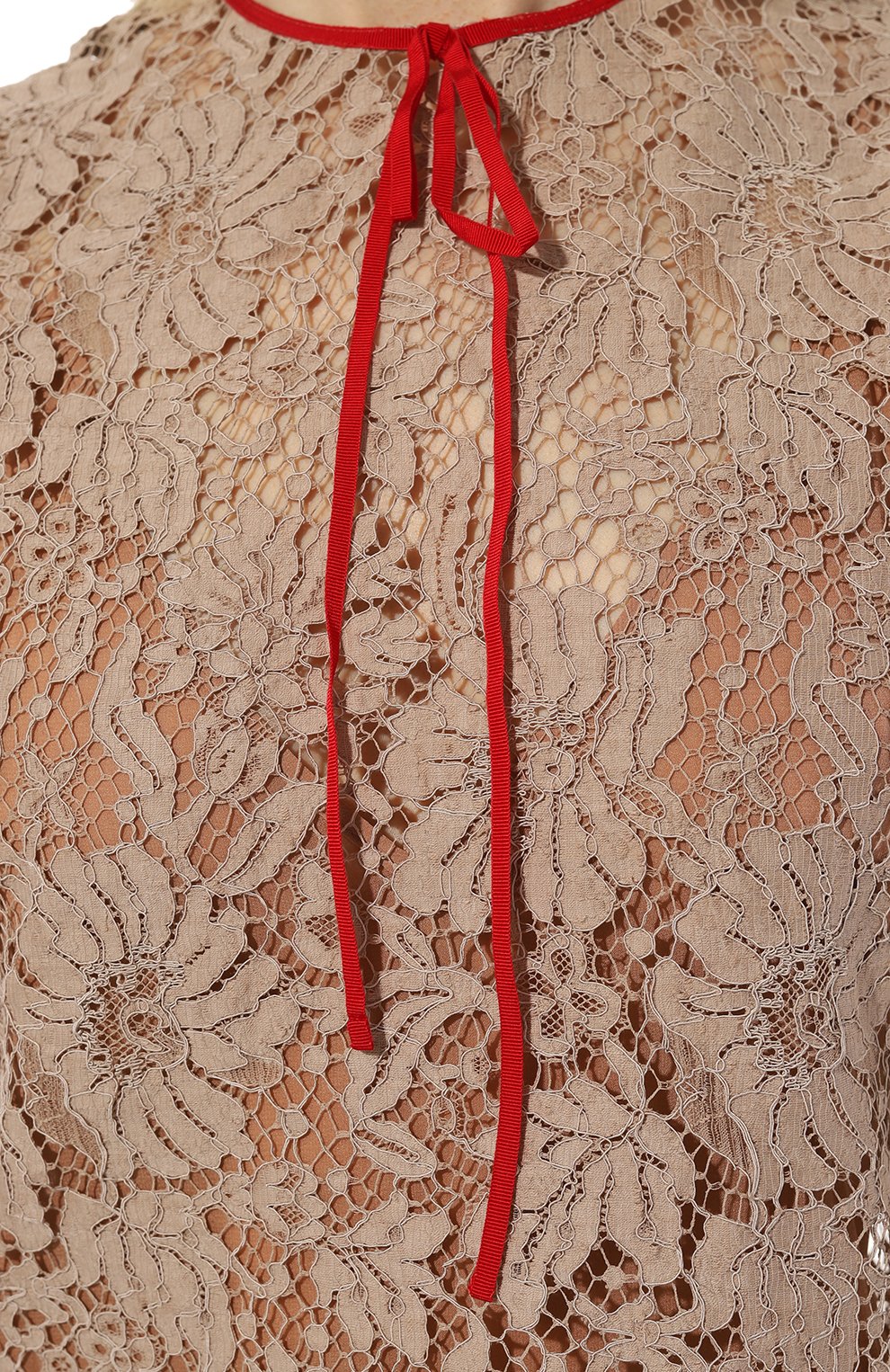 Шелковое платье GUCCI бежевого цвета по цене 244800 руб., арт. 663842 ZAHC3, фото 5 Шелковое платье GUCCI, арт. 663842 ZAHC3, фото 5