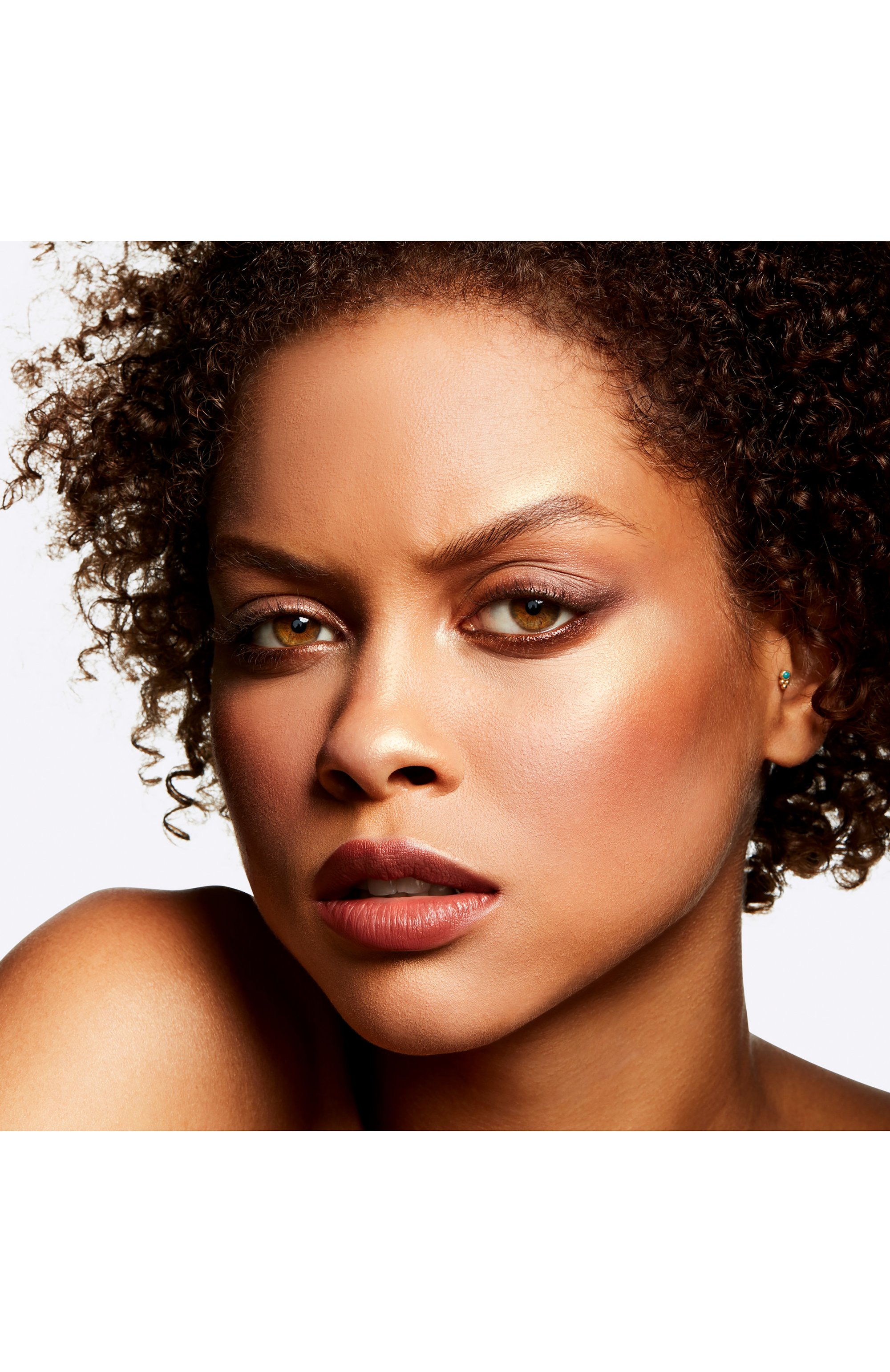 Кремовые румяна extra dimension blush, оттенок hard to get (6.5g) MAC цвета по цене 3990 руб., арт. S611-22, фото 6 Кремовые румяна extra dimension blush, оттенок hard to get (6.5g) MAC, арт. S611-22, фото 6