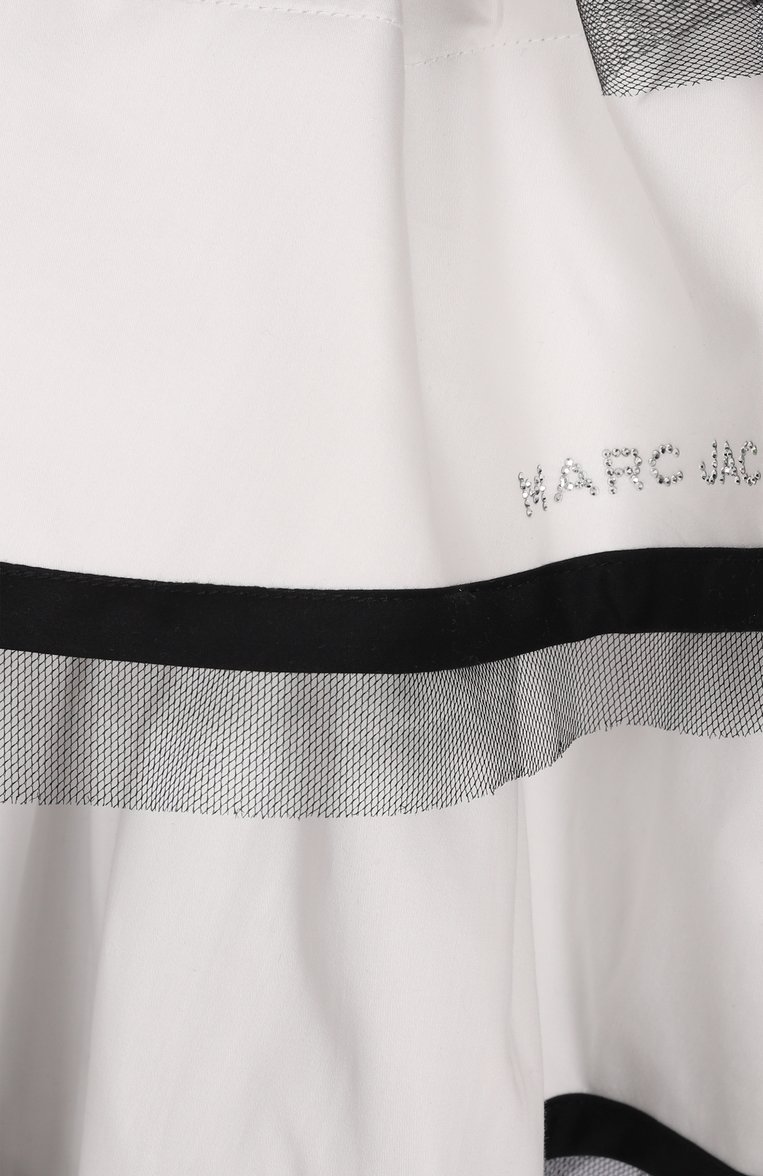 Детское хлопковое платье MARC JACOBS (THE) белого цвета, арт. W60502 | Фото 3 (Материал подклада: Хлопок; Материал внешний: Хлопок; Рукава: На бретелях, Без рукавов; Случай: Вечерний; Девочки Кросс-КТ: Платье-одежда; Автоматизация ТО: Проставлено; Автоматизация состава: Проставлено; Ростовка одежда: 3 года | 98 см, 7 лет | 122 см, 4 года | 104 см, 5 лет | 110 см, 12 лет | 152 см, 9 лет | 134 см)