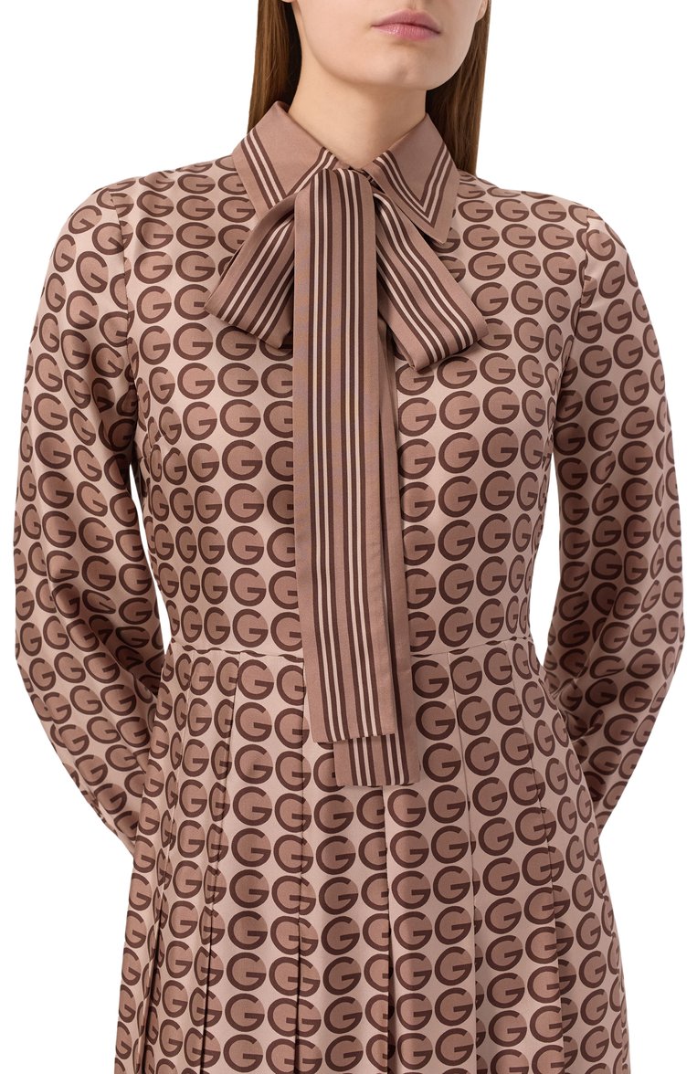 Женское шелковое платье GUCCI бежевого цвета, арт. 715616/ZAKVJ | Фото 5 (Рукава: Длинные; Длина Ж (юбки, платья, шорты): Миди; Материал внешний: Шелк; Женское Кросс-КТ: Платье-одежда; Случай: Повседневный; Стили: Романтичный)
