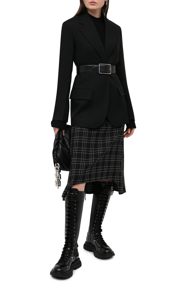 Женская шерстяная юбка ALEXANDER MCQUEEN черного цвета, арт. 642000/QJAB5 | Фото 2 (Материал подклада: Синтетический материал; Материал внешний: Шерсть; Длина Ж (юбки, платья, шорты): Миди; Женское Кросс-КТ: Юбка-одежда; Стили: Кэжуэл)