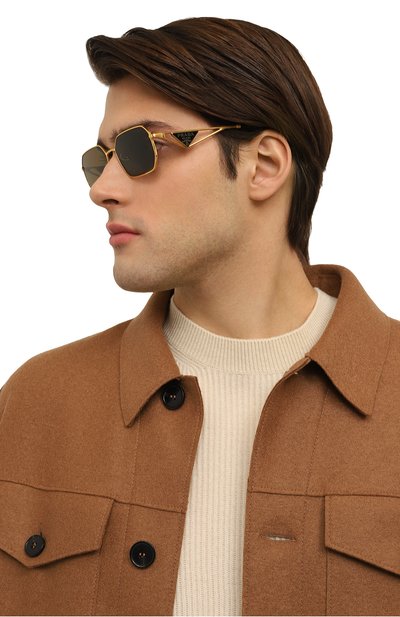 Солнцезащитные очки PRADA золотого цвета по цене 59900 руб., арт. A51S-15N01T, фото 3 Солнцезащитные очки PRADA, арт. A51S-15N01T, фото 3