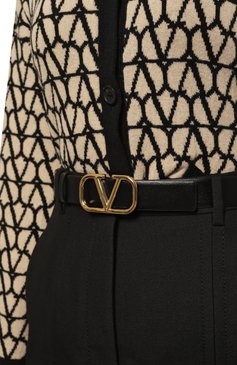 Женский двусторонний ремень vlogo signature VALENTINO золотого цвета, арт. 5W2T0T15/ZTP | Фото 3 (Материал: Натуральная кожа; Нос: Не проставлено; Кросс-КТ: Тонкие)