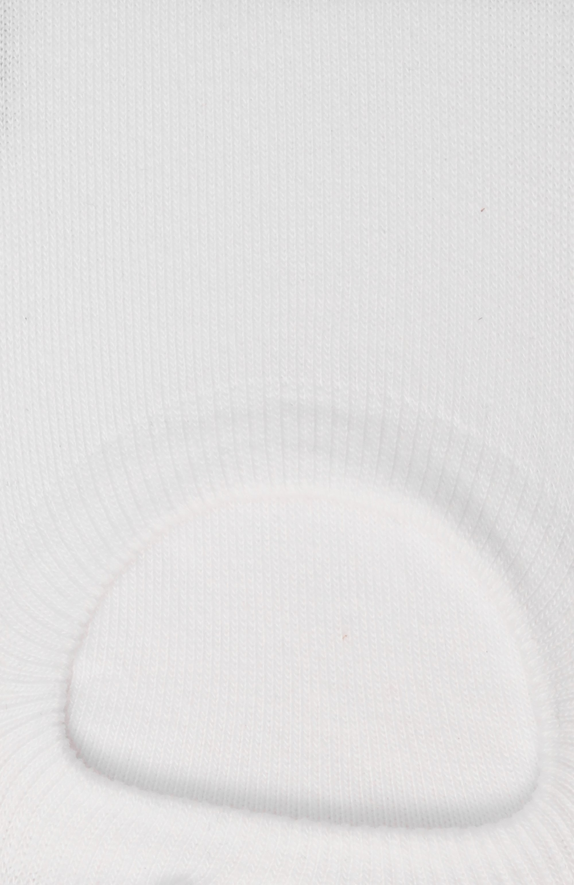 Комплект из двух пар подследников BOSS белого цвета по цене 2100 руб., арт. 50522704, фото 2 Комплект из двух пар подследников BOSS, арт. 50522704, фото 2