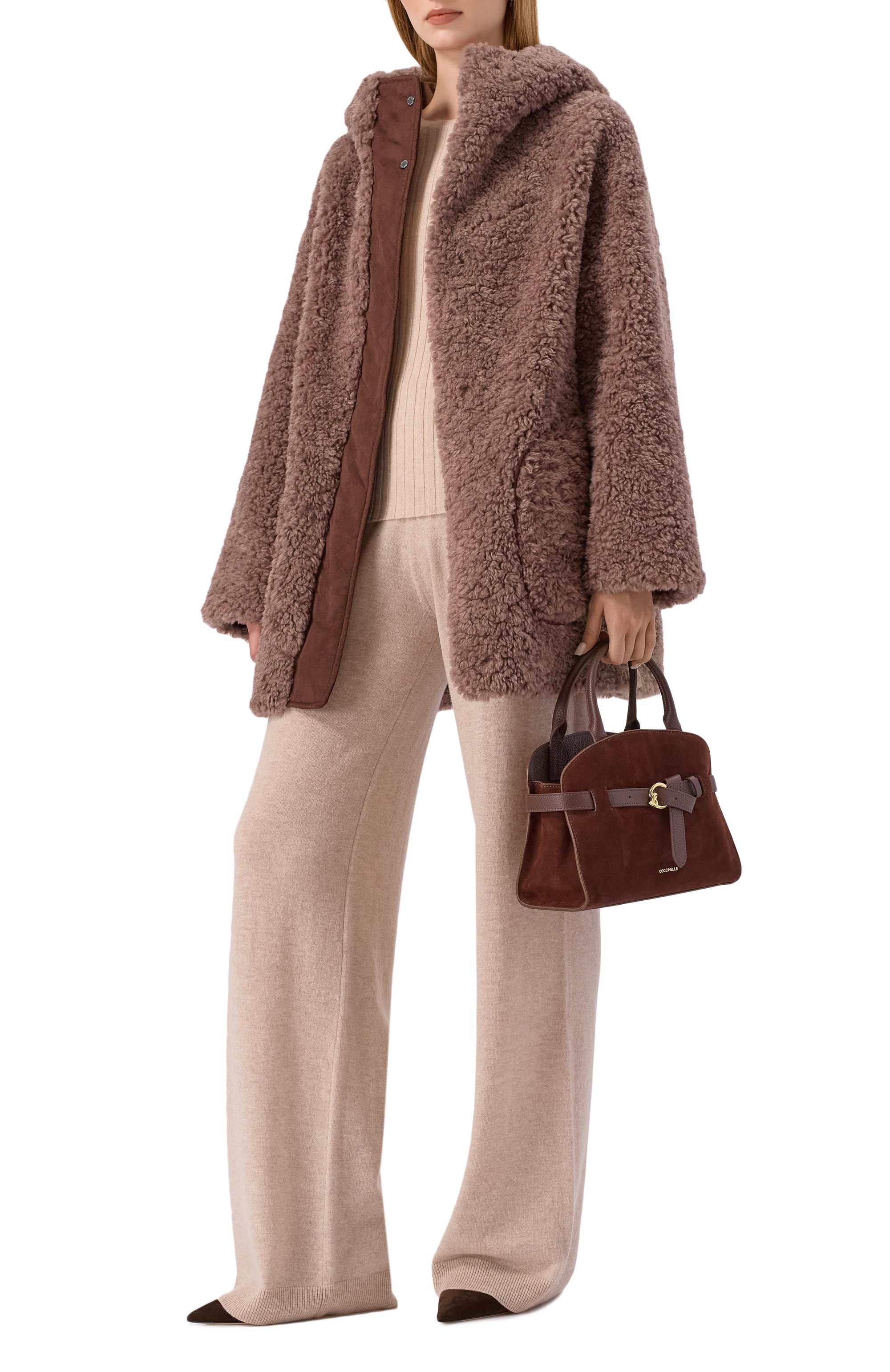 Сумка sabine small COCCINELLE темно-коричневого цвета по цене 45150 руб., арт. E1 TLB 18 02 01, фото 7 Сумка sabine small COCCINELLE, арт. E1 TLB 18 02 01, фото 7