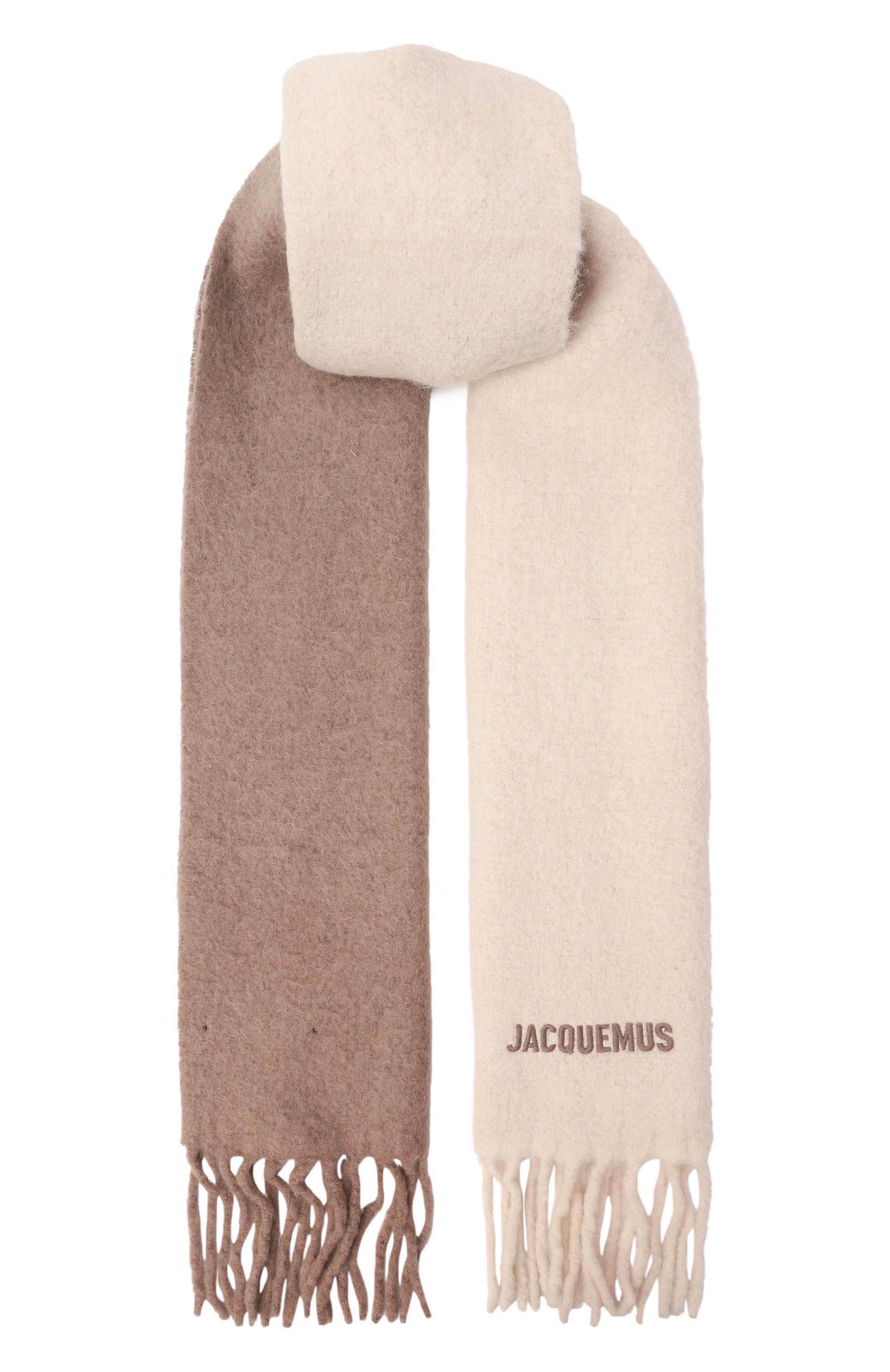 Шерстяной шарф JACQUEMUS светло-бежевого цвета по цене 33200 руб., арт. 23HACU00574/A0T4032, фото 1 Шерстяной шарф JACQUEMUS, арт. 23HACU00574/A0T4032, фото 1