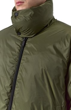 Мужская пуховик DSQUARED2 хаки цвета, арт. S74AM1564/S54981 | Фото 5 (Длина (верхняя одежда): Короткие; Материал сплава: Проставлено; Рукава: Длинные; Драгоценные камни: Проставлено; Кросс-КТ: Пуховик; Стили: Милитари, Кэжуэл; Материал внешний: Синтетический материал)