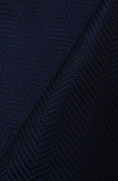 Мужской шелковый платок GIORGIO ARMANI темно-синего цвета, арт. 360023/4F928 | Фото 2 (Нос: Не проставлено; Материал: Шелк, Текстиль)