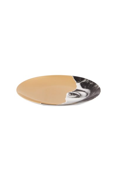 Декоративная тарелка tema e variazioni n.145 FORNASETTI золотого цвета по цене 39400 руб., арт. PTVZ145, фото 2 Декоративная тарелка tema e variazioni n.145 FORNASETTI, арт. PTVZ145, фото 2