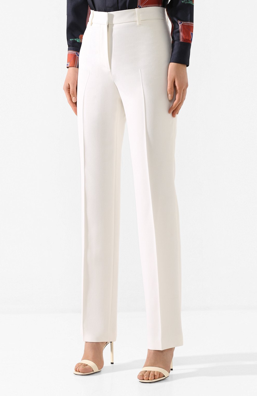 Шерстяные брюки VICTORIA BECKHAM белого цвета по цене 111500 руб., арт. 1220WTR001203F, фото 3 Шерстяные брюки VICTORIA BECKHAM, арт. 1220WTR001203F, фото 3