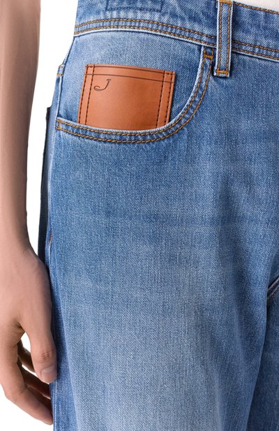 Джинсы chris JACOB COHEN голубого цвета по цене 59950 руб., арт. JUM_QE035 030 S4321 V2, фото 5 Джинсы chris JACOB COHEN, арт. JUM_QE035 030 S4321 V2, фото 5