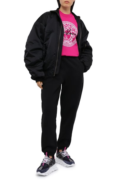 Хлопковый свитшот VERSACE фуксия цвета по цене 74150 руб., арт. A87516/A231242, фото 2 Хлопковый свитшот VERSACE, арт. A87516/A231242, фото 2