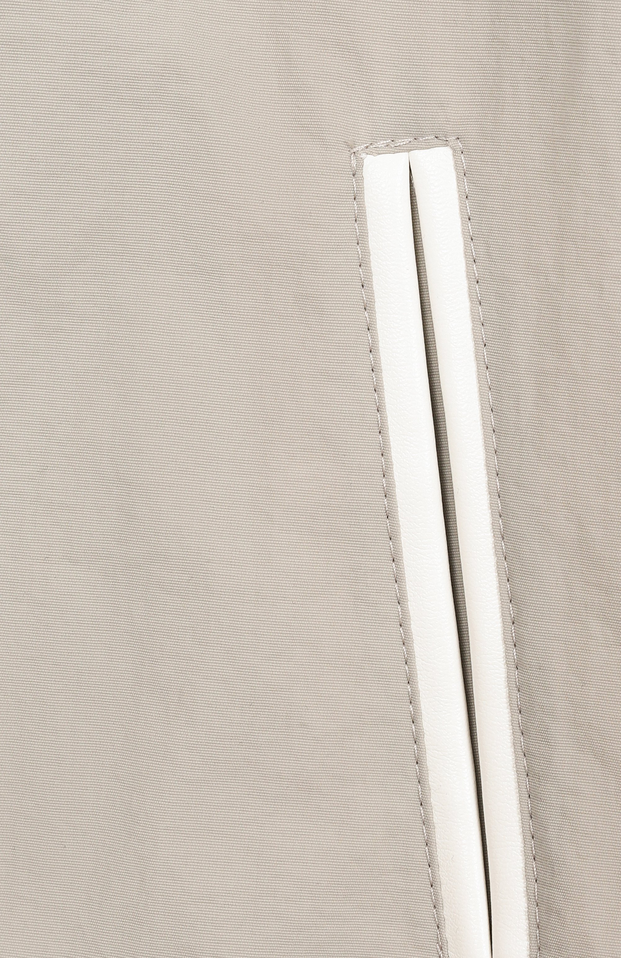 Ветровка ELEVENTY серого цвета по цене 29100 руб., арт. EY2P17/N0349, фото 3 Ветровка ELEVENTY, арт. EY2P17/N0349, фото 3