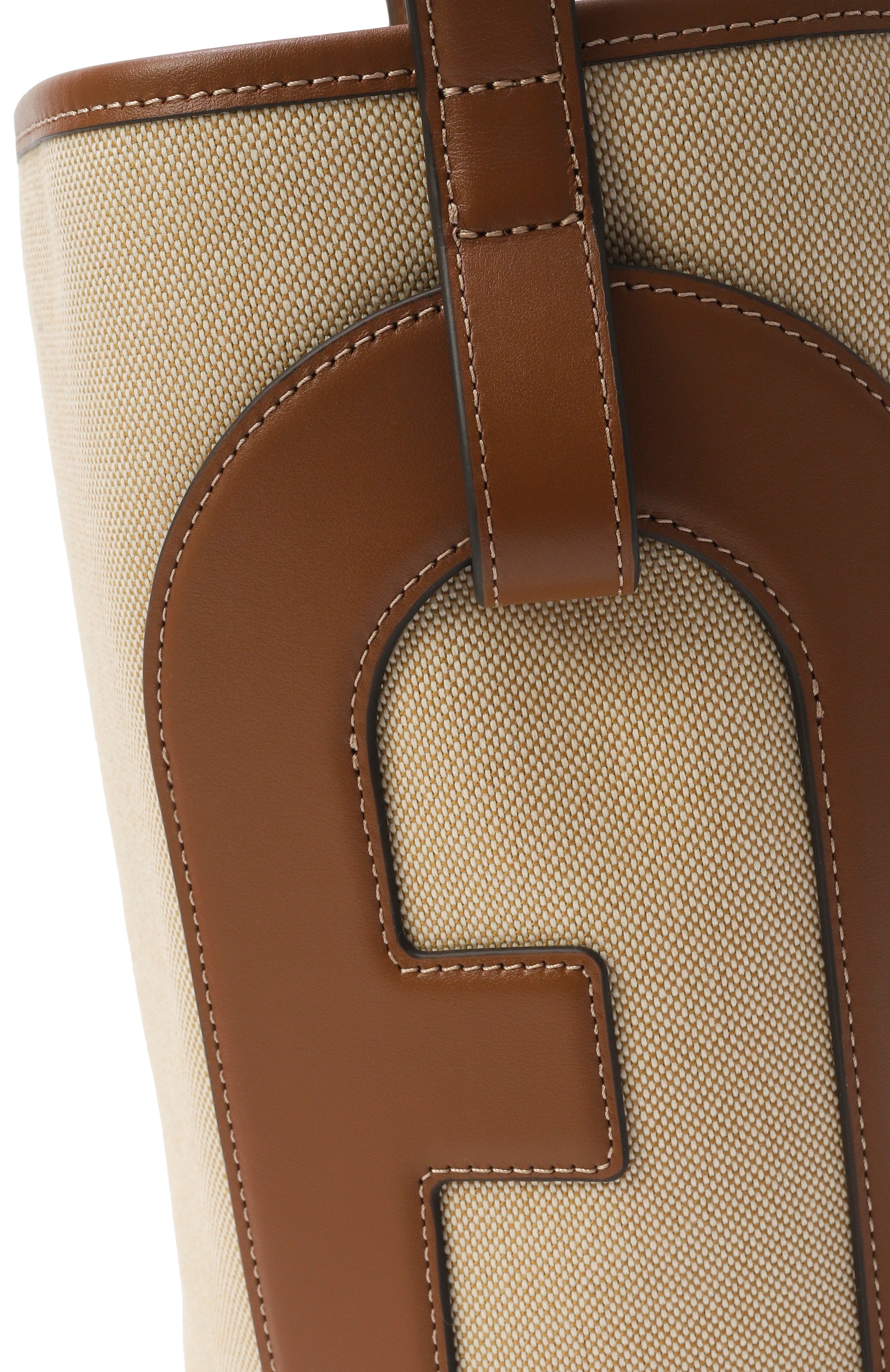 Сумка furla lido small FURLA светло-бежевого цвета по цене 30500 руб., арт. WB01588/BX3561, фото 3 Сумка furla lido small FURLA, арт. WB01588/BX3561, фото 3