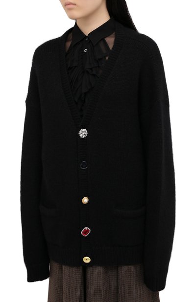 Шерстяной кардиган VETEMENTS черного цвета по цене 99850 руб., арт. WE51KN500B 1399/BLACK, фото 3 Шерстяной кардиган VETEMENTS, арт. WE51KN500B 1399/BLACK, фото 3