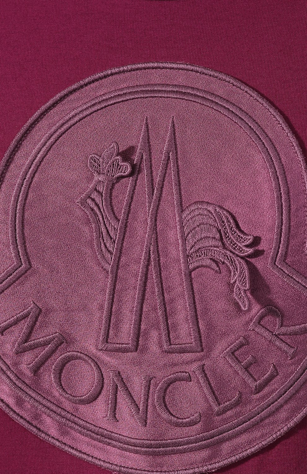 Хлопковая футболка MONCLER фиолетового цвета по цене 29950 руб., арт. E2-093-80918-00-V8059, фото 5 Хлопковая футболка MONCLER, арт. E2-093-80918-00-V8059, фото 5