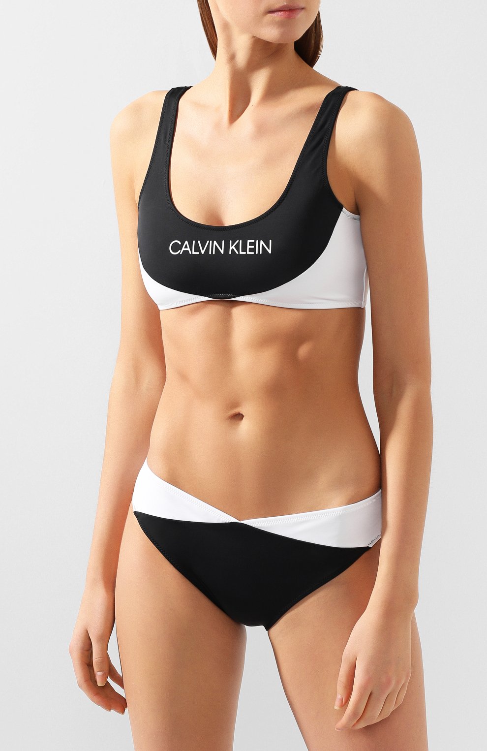 Плавки-бикини CALVIN KLEIN черного цвета по цене 5745 руб., арт. KW0KW00842, фото 2 Плавки-бикини CALVIN KLEIN, арт. KW0KW00842, фото 2