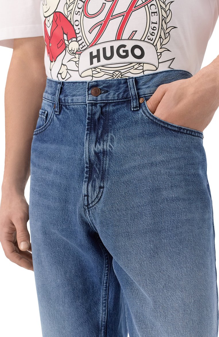 Мужские джинсы tapered fit HUGO синего цвета, арт. 50537707 | Фото 5 (Материал внешний: Хлопок, Деним; Длина (брюки, джинсы): Стандартные; Силуэт М (брюки): Широкие; Кросс-КТ: Деним; Детали: Делаве; Стили: Повседневный; Автоматизация ТО: Проставлено; Автоматизация состава: Проставлено)