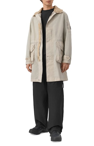 Парка C.P. COMPANY светло-серого цвета по цене 106500 руб., арт. 20CM0W016A/005991G, фото 2 Парка C.P. COMPANY, арт. 20CM0W016A/005991G, фото 2