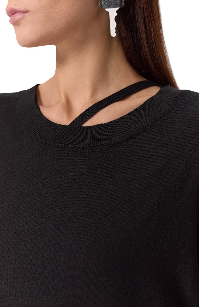 Женский пуловер из хлопка и кашемира ANN DEMEULEMEESTER черного цвета, арт. B0012521/KN055 | Фото 5 (Длина (для топов): Удлиненные; Материал внешний: Шерсть, Кашемир, Хлопок; Рукава: Длинные; Женское Кросс-КТ: Пуловер-одежда; Стили: Минимализм)