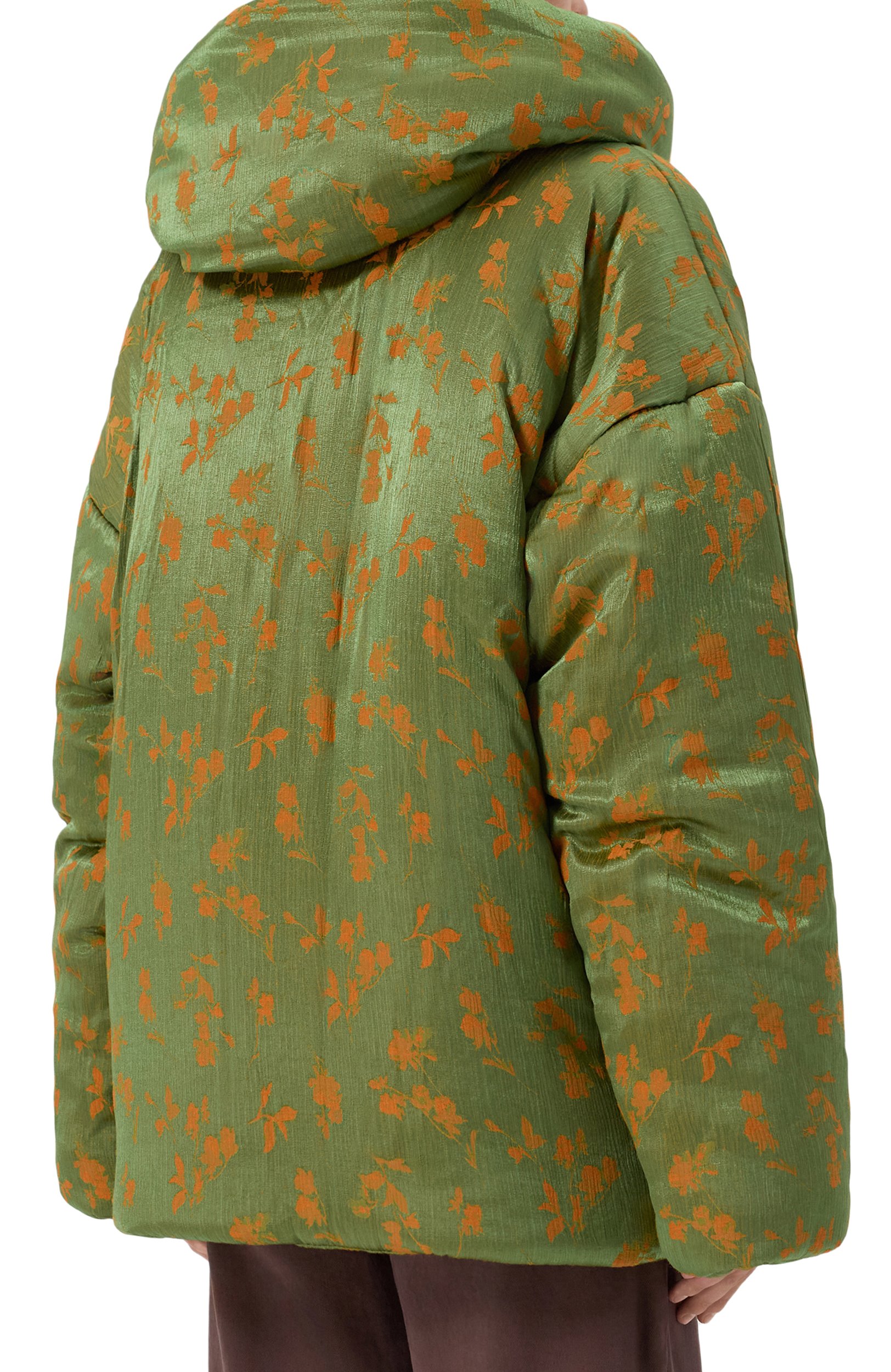 Пуховик DRIES VAN NOTEN зеленого цвета по цене 235000 руб., арт. 262-010505/4261, фото 4 Пуховик DRIES VAN NOTEN, арт. 262-010505/4261, фото 4