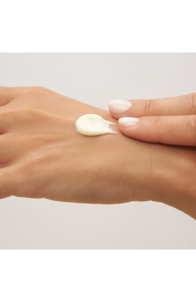 Увлажняющий и смягчающий крем для рук и кутикулы (75ml) CLINIQUE бесцветного цвета по цене 3900 руб., арт. 6W3T-01, фото 4 Увлажняющий и смягчающий крем для рук и кутикулы (75ml) CLINIQUE, арт. 6W3T-01, фото 4