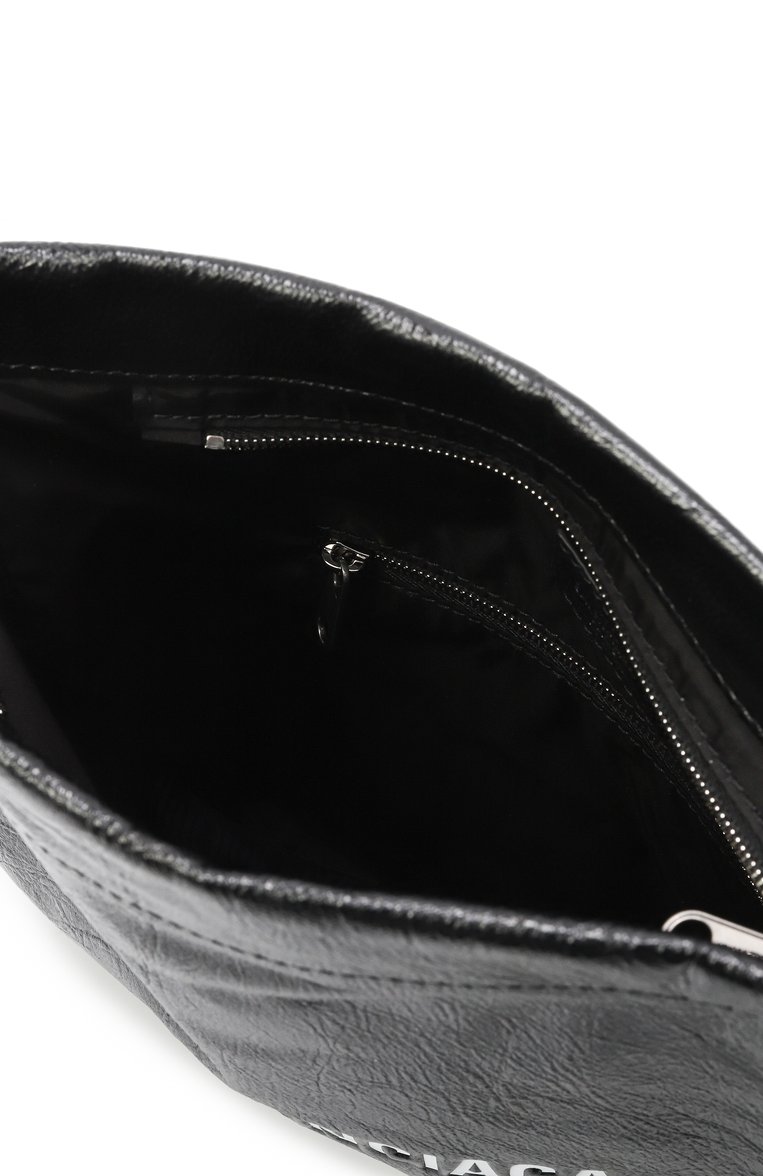 Мужская сумка dust BALENCIAGA черного цвета, арт. 817715/2ABH6 | Фото 5 (Материал: Натуральная кожа; Размер: medium; Ремень/цепочка: На ремешке)
