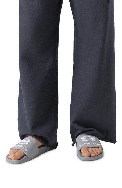 Шлепанцы pool BALENCIAGA светло-серого цвета по цене 44700 руб., арт. 689031/W1SA6, фото 3 Шлепанцы pool BALENCIAGA, арт. 689031/W1SA6, фото 3