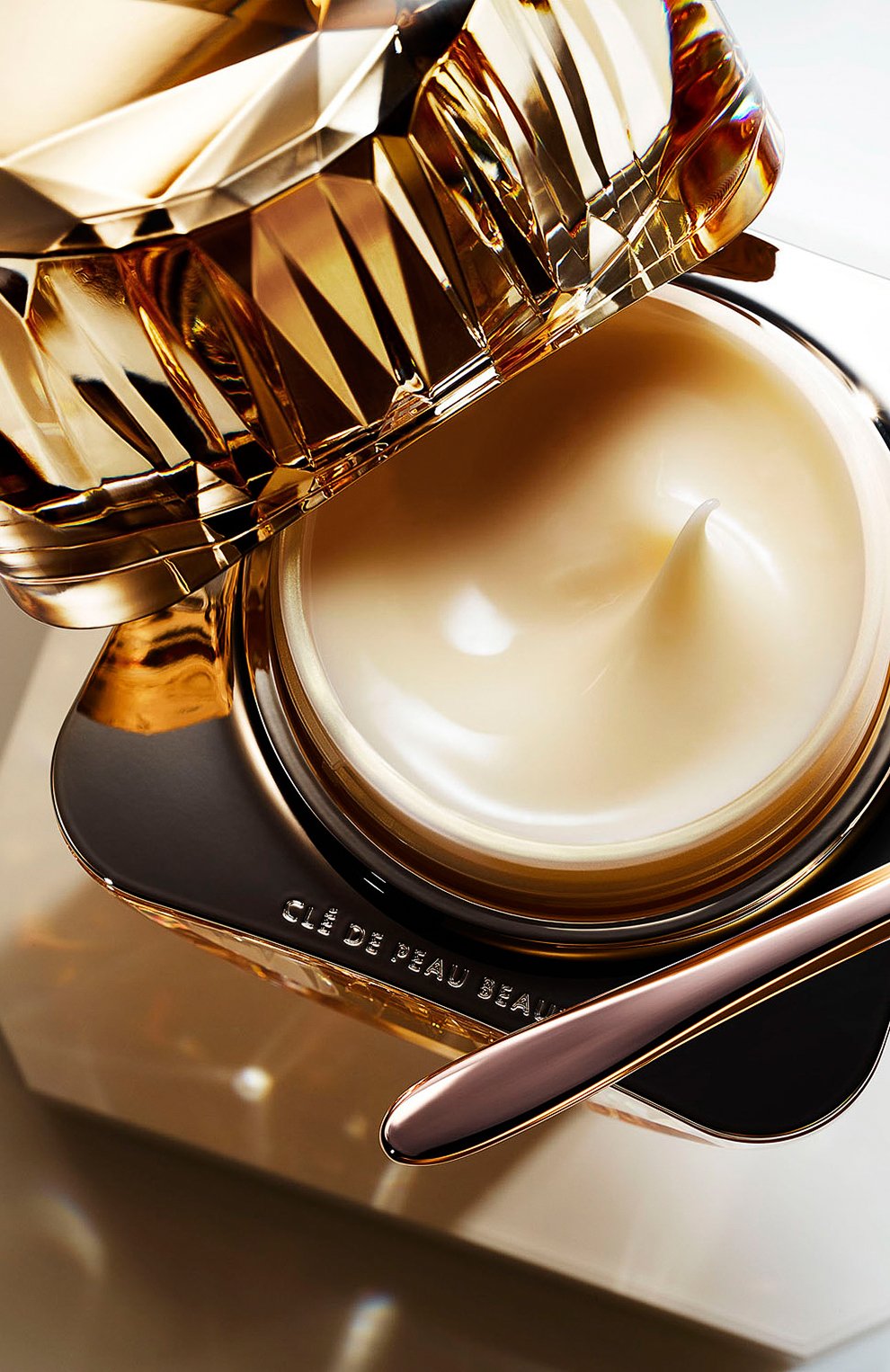 Крем для лица la crème (50ml) CLÉ DE PEAU BEAUTÉ, арт. 15939CP, фото 4