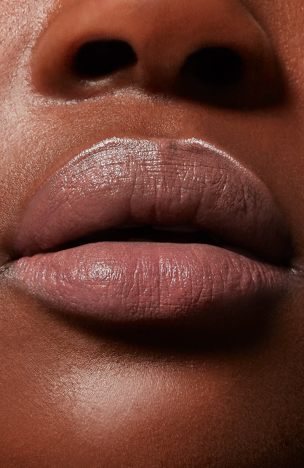 Губная помада rosso valentino satin (рефил), 100r (3.5g) VALENTINO цвета по цене 4290 руб., арт. 3614273232173, фото 4 Губная помада rosso valentino satin (рефил), 100r (3.5g) VALENTINO, арт. 3614273232173, фото 4