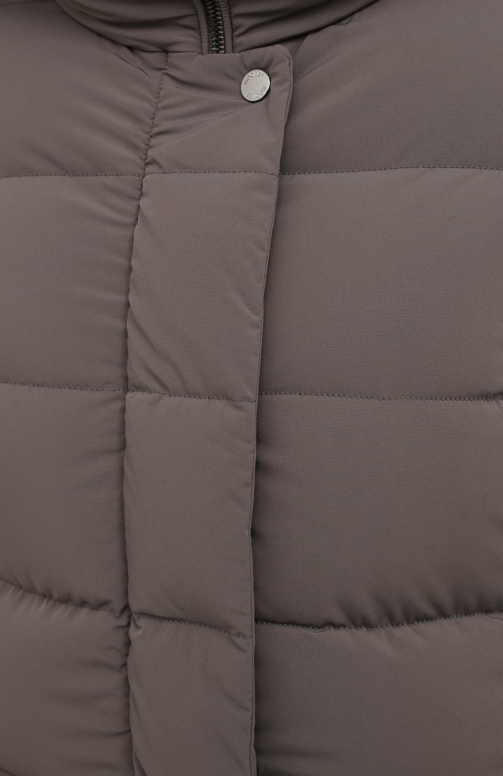 Пуховик MOORER темно-серого цвета по цене 250000 руб., арт. ZAGARA-KN/A20D170STKN, фото 6 Пуховик MOORER, арт. ZAGARA-KN/A20D170STKN, фото 6