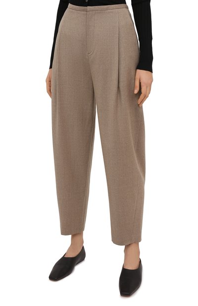 Шерстяные брюки TOTEME бежевого цвета по цене 32450 руб., арт. 211-226-708, фото 3 Шерстяные брюки TOTEME, арт. 211-226-708, фото 3