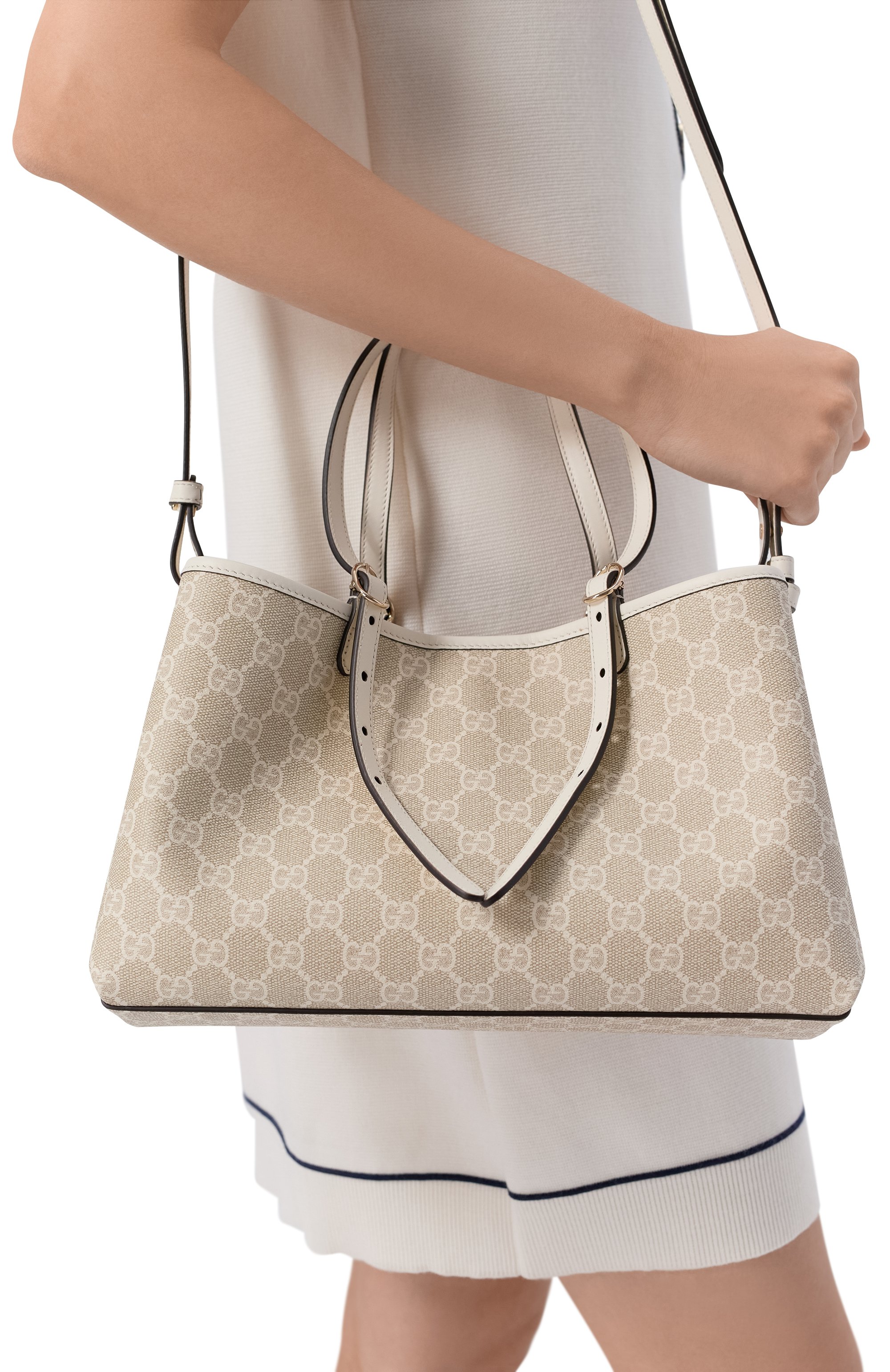 Сумка-тоут gg emblem medium GUCCI, арт. 815214/FAD6L, фото 2