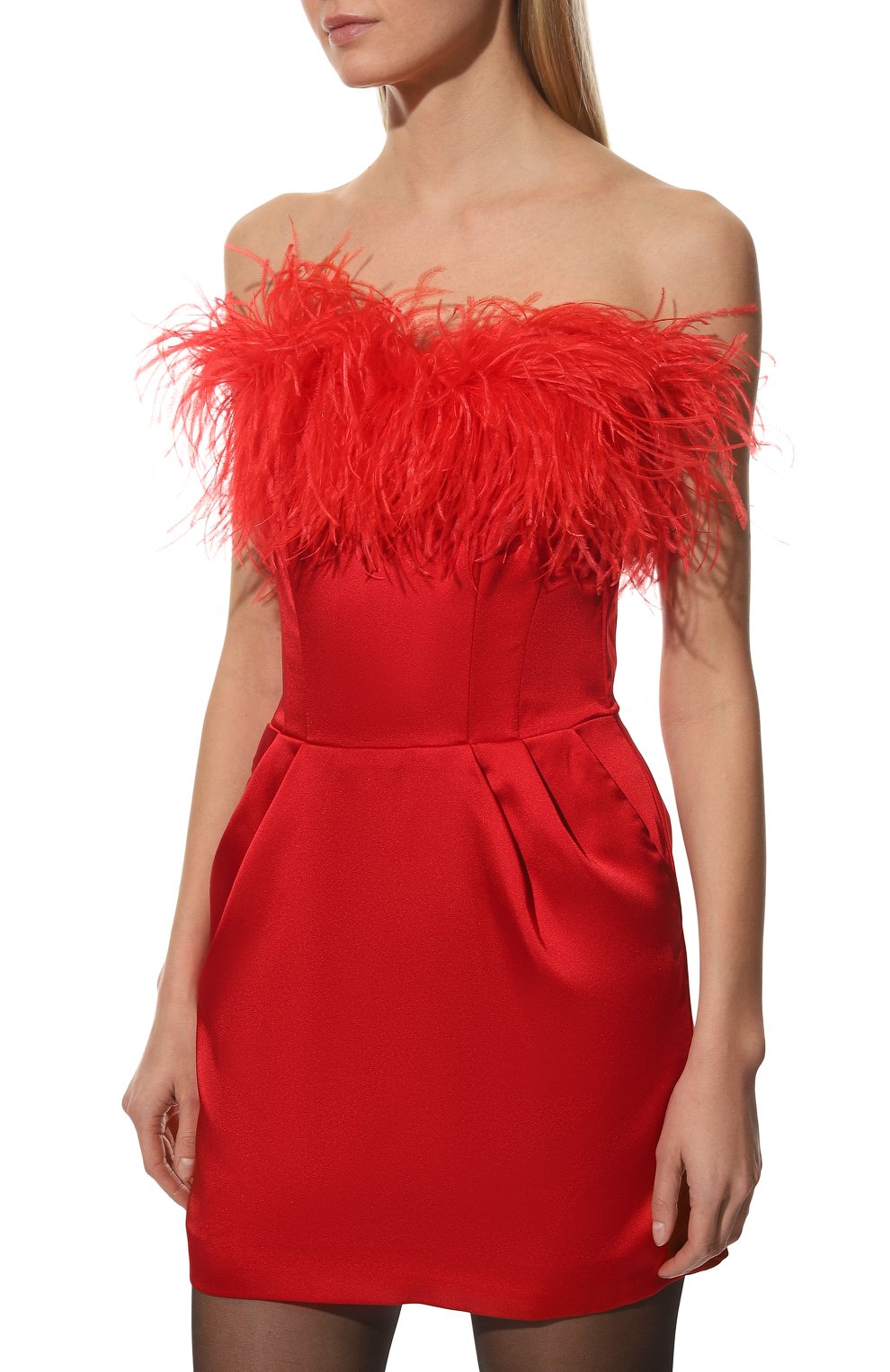 Платье с отделкой перьями LIKE YANA красного цвета по цене 17500 руб., арт. L1-23/5-514-3300/8, фото 3 Платье с отделкой перьями LIKE YANA, арт. L1-23/5-514-3300/8, фото 3