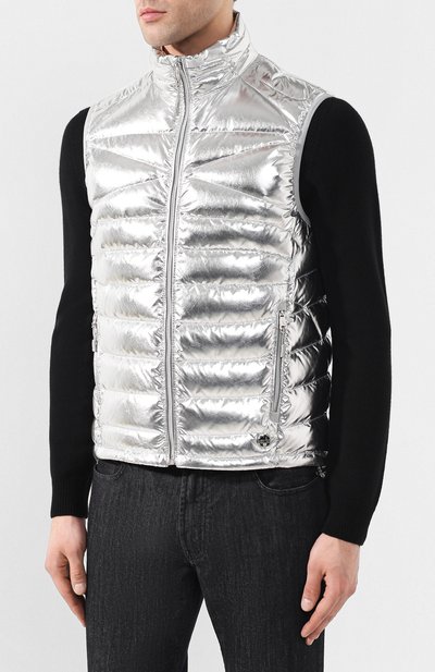 Пуховый жилет RALPH LAUREN серебряного цвета по цене 96500 руб., арт. 790714236, фото 3 Пуховый жилет RALPH LAUREN, арт. 790714236, фото 3