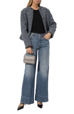 Женская сумка rockstud small VALENTINO светло-серого цвета, арт. 5W0P0W07/FID | Фото 7 (Материал: Натуральная кожа; Материал сплава: Проставлено; Драгоценные камни: Проставлено; Размер: small; Ремень/цепочка: На ремешке)