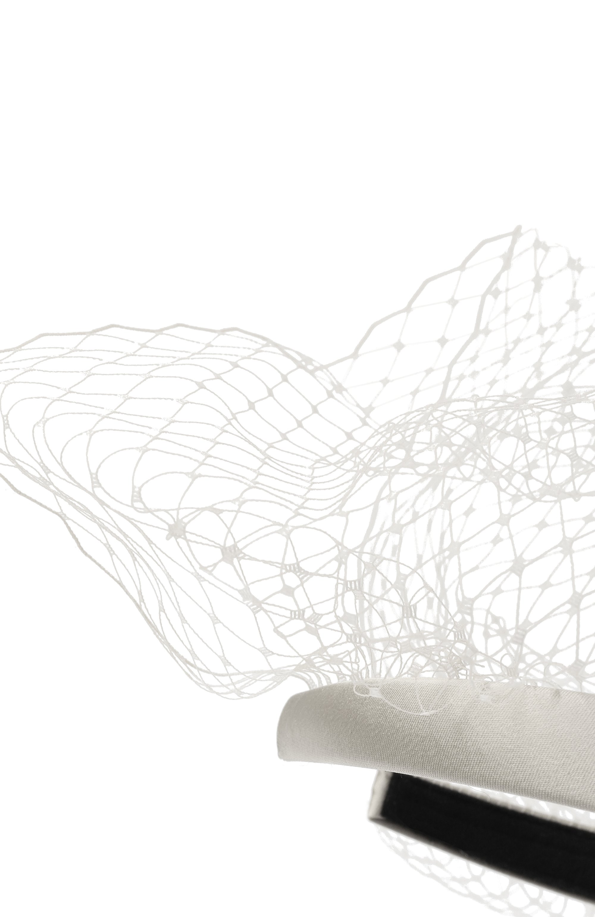 Ободок для волос PANFIL серого цвета по цене 9000 руб., арт. 11M-VL, фото 3 Ободок для волос PANFIL, арт. 11M-VL, фото 3