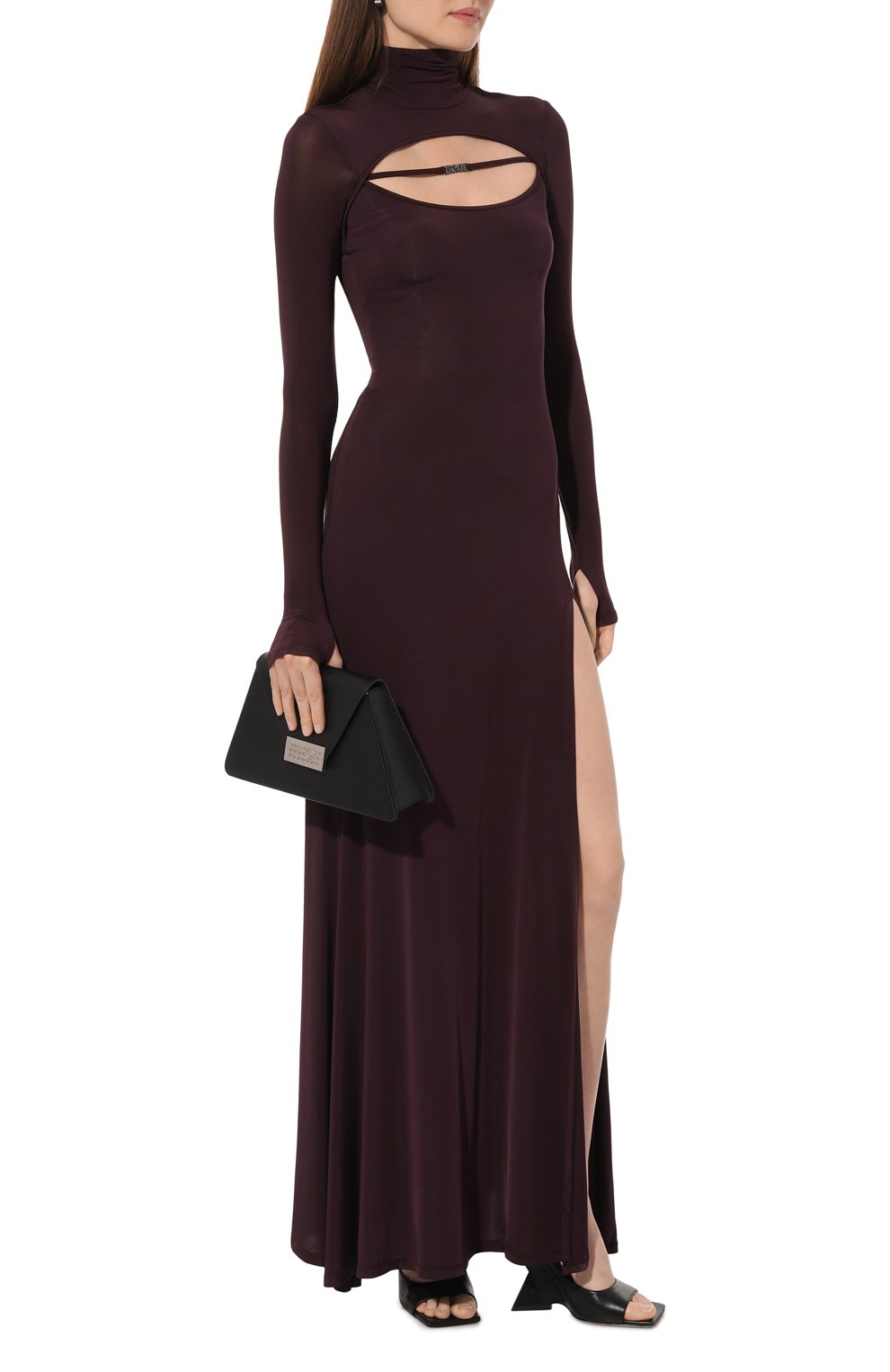 Платье из вискозы VERSACE JEANS COUTURE фиолетового цвета по цене 47100 руб., арт. 77HA0902/J0007, фото 2 Платье из вискозы VERSACE JEANS COUTURE, арт. 77HA0902/J0007, фото 2