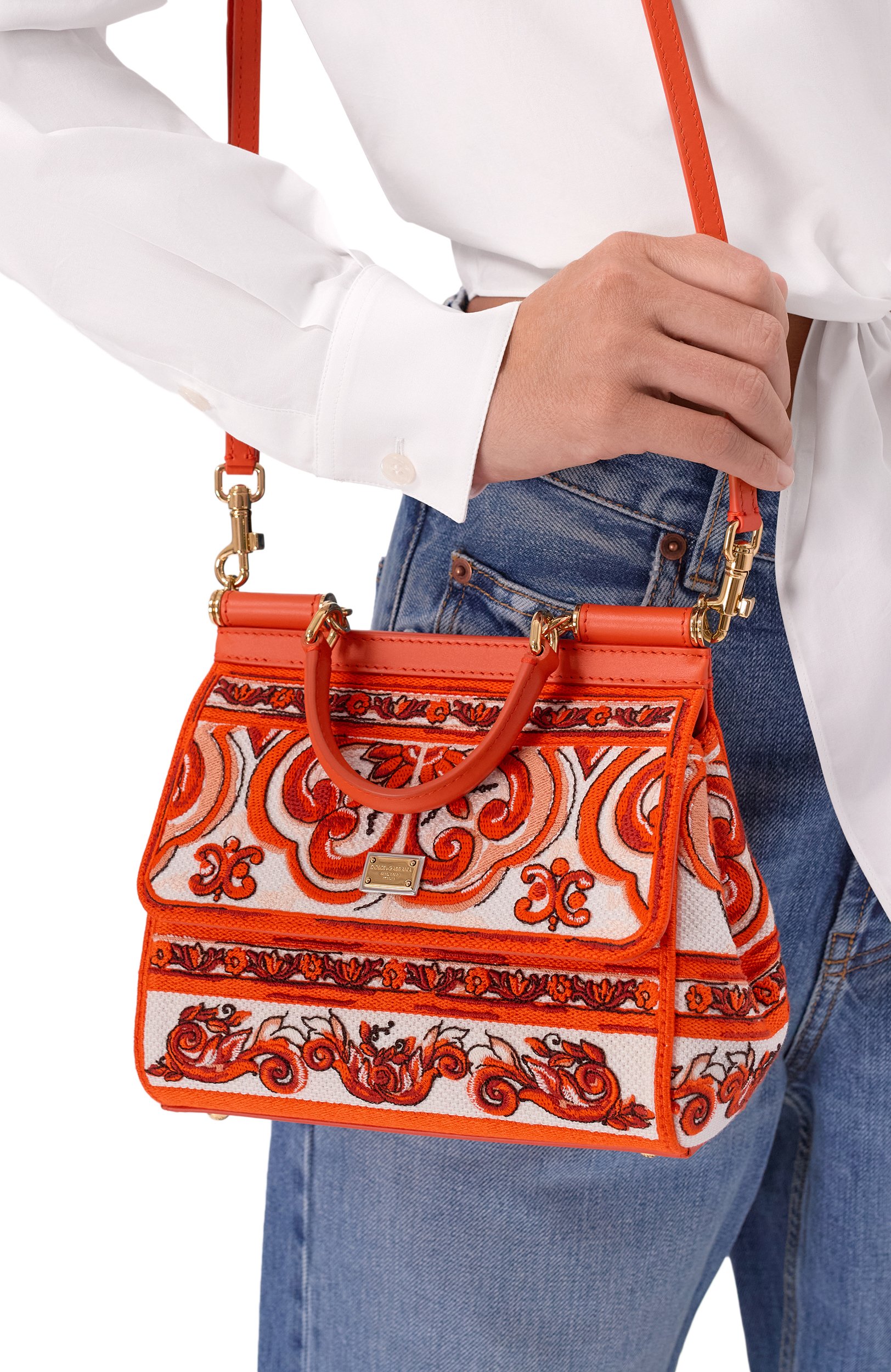 Сумка sicily medium DOLCE & GABBANA оранжевого цвета по цене 299500 руб., арт. BB6003/BW050, фото 2 Сумка sicily medium DOLCE & GABBANA, арт. BB6003/BW050, фото 2