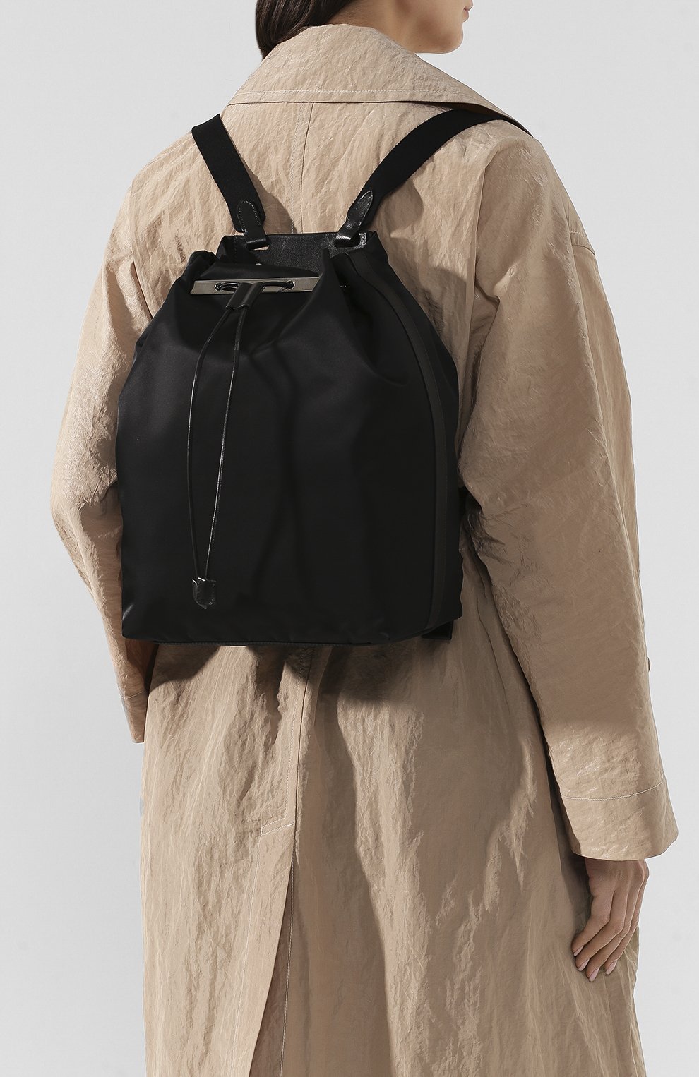 Рюкзак backpack 11 THE ROW черного цвета по цене 233500 руб., арт. W1000W255, фото 2 Рюкзак backpack 11 THE ROW, арт. W1000W255, фото 2