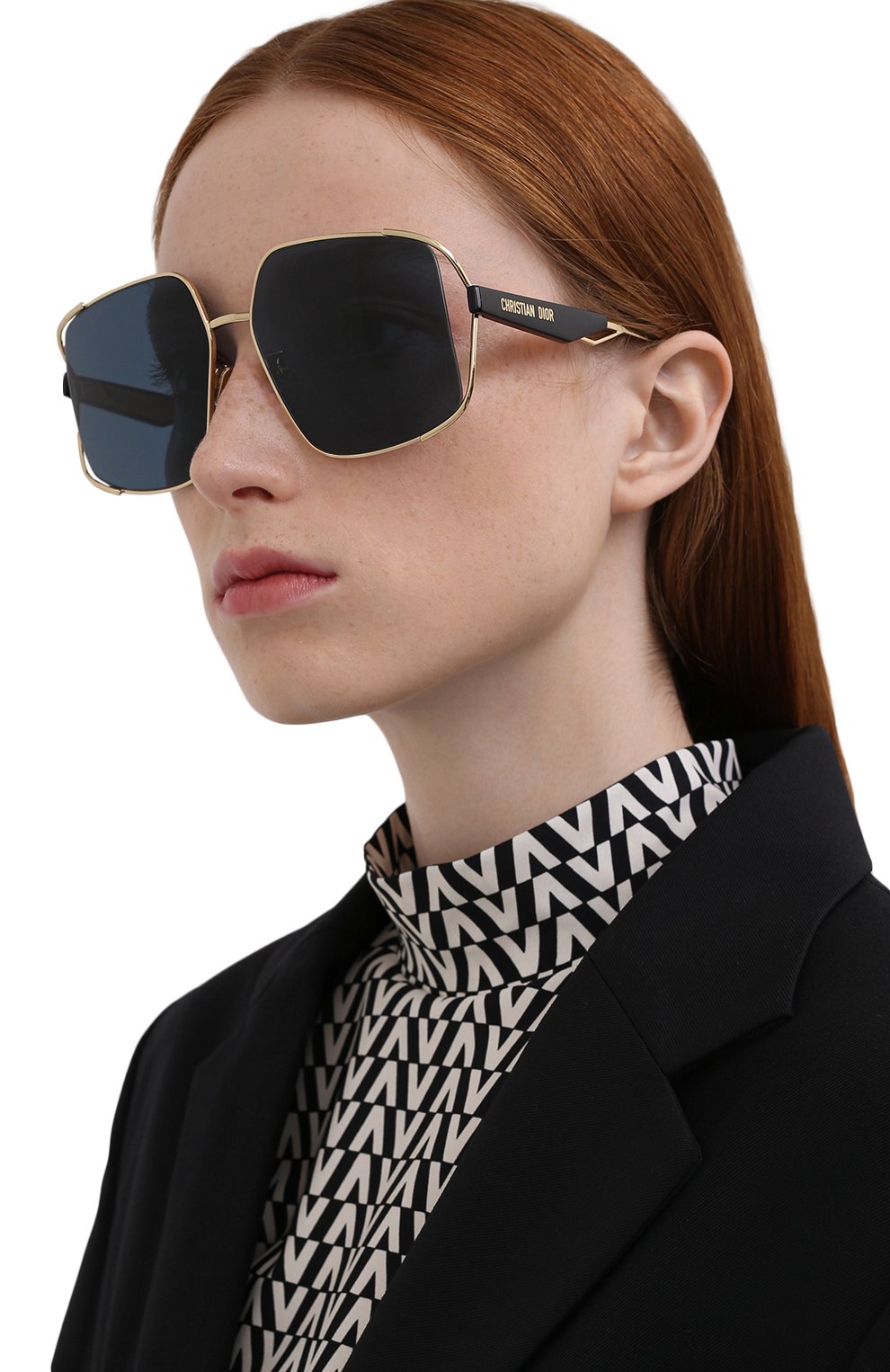 Солнцезащитные очки DIOR EYEWEAR темно-синего цвета по цене 54650 руб., арт. ARCHIDI0R S1U B0B0, фото 2 Солнцезащитные очки DIOR EYEWEAR, арт. ARCHIDI0R S1U B0B0, фото 2